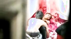 एक निंदनीय एमएमएस ड्रॉप असलेले महाविद्यालयीन भारतीय सेक्स व्हिडिओ 5 मिन 20 सेकंद
