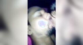 孟加拉XXX爱好者沉迷于相机上的感官家庭性爱 0 敏 0 sec