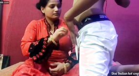 Madrasta e sua amiga têm uma sessão de sexo selvagem neste vídeo pornô XXX 2 minuto 20 SEC
