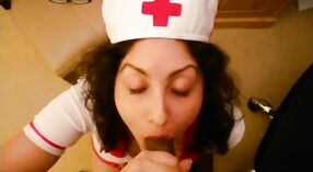 印度护士吉尔（Jill）沉迷于热气腾腾的医生色情相遇 9 敏 20 sec