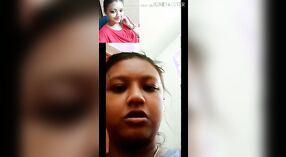 来自村庄的可爱Desi女孩 2 敏 00 sec