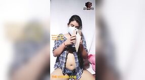 Cuộc Gặp Gỡ Tình Dục đầu tiên của Innocent Girl Priya Vào Năm 2021 1 tối thiểu 20 sn