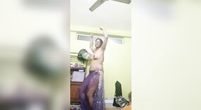 Sessão de dança Sensual da Desi Milf 0 minuto 0 SEC