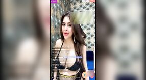 Live with Rivika Mani: Pertunjukan yang Panas dan Beruap 12 min 00 sec