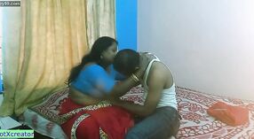 Bhabhi dall'India chiama la sua ragazza XXX per qualche azione calda e sporca mentre suo marito è al lavoro! 4 min 20 sec