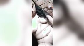 سپر سینگ لڑکی Orgasm کے لئے مشت زنی 9 کم از کم 00 سیکنڈ