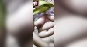 سپر سینگ لڑکی Orgasm کے لئے مشت زنی 11 کم از کم 10 سیکنڈ