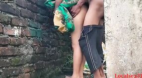 Un ragazzo e un figlio esplorano i loro desideri sessuali in questo video 7 min 50 sec