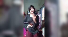 Dễ Thương Desi Châu á Trong Một Sexy Sari 3 tối thiểu 10 sn