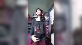 Dễ Thương Desi Châu á Trong Một Sexy Sari 3 tối thiểu 20 sn