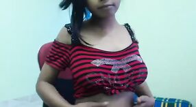 Desi babe ' s steamy show op camera 1 min 40 sec