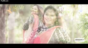 Maîtresse en sari rouge naari nandini nayek taquine avec son nombril 2 minute 20 sec