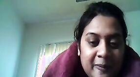 Aunty's live chat with husband overseas 1 min 30 sec