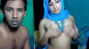 A Sri Lankan couple's passionate encounter in a steamy video 4 min 20 sec