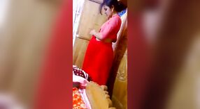 Bonita adolescente menina recebe danadinho em A quarto 4 minuto 00 SEC