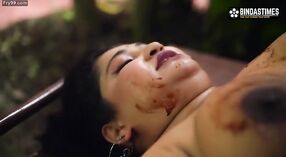 Super hot mommy Doyle menikmati bercinta hujan dengan cokelat di kamar mandi 6 min 20 sec