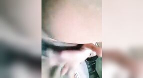 Unsatisfied bhabhi masturbates with her fingers 0 min 0 sec