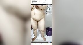 Gordinha Bhabhi Julie mostra seu corpo nu em um vídeo Quente 3 minuto 40 SEC