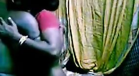Mumbai'de bir Hizmetçi ile ev yapımı Gay Seks 2 dakika 40 saniyelik