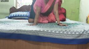 సన్నీ యొక్క హాట్ దేశీ భాబీ ఆమె ఆత్మవిశ్వాసం నింపండి 0 మిన్ 0 సెకను