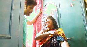 Kanpur mais bela bhabhi em um fumegante vídeo 7 minuto 20 SEC
