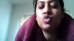 Auntie's live cam show with husband overseas 1 min 10 sec