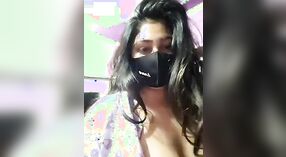 Desi Couples ' Webcam Show: heet en stomend 2 min 50 sec