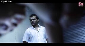 Idiyappam映画：官能的な体験 1 分 12 分 20 秒