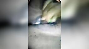 हस्तमैथुन करने के लिए सब्जियों का उपयोग करते हुए चिरावली का घर का बना वीडियो 5 मिन 20 एसईसी
