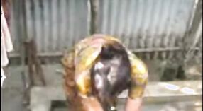 এই বাষ্পীয় ভিডিওতে বেটি কা নাংয়ের গভীরতম আকাঙ্ক্ষার এক ঝলক পান 0 মিন 40 সেকেন্ড