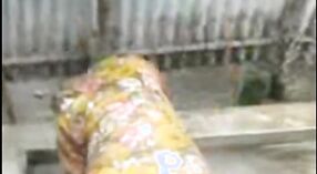 এই বাষ্পীয় ভিডিওতে বেটি কা নাংয়ের গভীরতম আকাঙ্ক্ষার এক ঝলক পান 1 মিন 00 সেকেন্ড