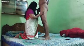 Desi Bhabhi Sensuale Sessuale Encounter è un Must-See 1 min 50 sec