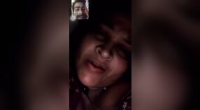 La sensual actuación de Bhabi seguramente te dejará sin aliento 1 mín. 40 sec