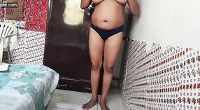 Indian Girl's Sensual Solo Masturbation Session 3 min 40 sec