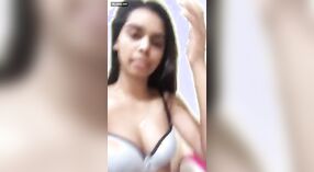 Marge Remaja Desi Menjadi Nakal dalam Video 4 min 20 sec