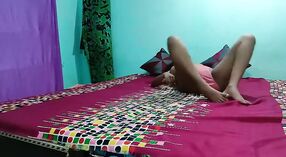 Remaja India sayang Sarikiya menikmati seks anal 5 min 00 sec