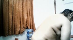 Video Filtrado de Bhabi de la Hora del Baño 2 mín. 50 sec