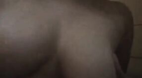 পরিপক্ক দম্পতি বাষ্পীয় এনকাউন্টারে নিশাচর আনন্দ অনুসন্ধান করে 0 মিন 0 সেকেন্ড