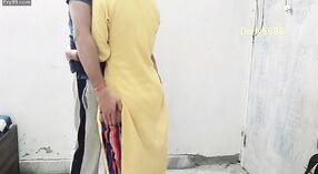 இந்திய பெண் சச்சி டோலி இந்த நீராவி வீடியோவில் தனது உறவினருடன் குறும்பு செய்கிறார் 1 நிமிடம் 10 நொடி