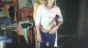 Бенгальская красотка Рия Ко Сосурал Джа ке Чода со звуком 0 минута 0 сек