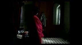 హాట్ జంటతో హిడెన్ ఇండియన్ లవర్ యొక్క సన్నిహిత ఎన్‌కౌంటర్ 7 మిన్ 00 సెకను