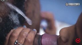 भारतीय मुलगी देसीने आपल्या प्रियकरला एक ब्लॉग्ज देऊन आणि गोंधळ घालण्याचा संपूर्ण व्हिडिओ 4 मिन 00 सेकंद