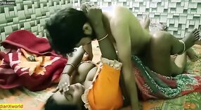 Indyjski nastolatków pieprzy wspaniały Pokojówka Bhabha w domowej roboty wideo 5 / min 40 sec