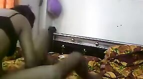 Bengalí bombón se pone abajo y sucio en la webcam 16 mín. 20 sec