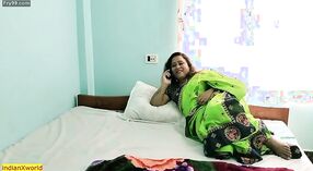 Heiße indische Bhabhi genießt eine Nacht leidenschaftlichen Sex mit ihrem Geliebten in diesem erstaunlichen Video 0 min 0 s