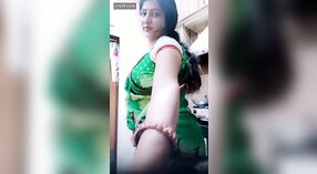 Super Sexy Manju Bhabha ' s Live Show-een Must-See voor Koningin 3 min 20 sec