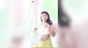 Hot bhabi in shorts shows off her big belly button 2 min 50 sec