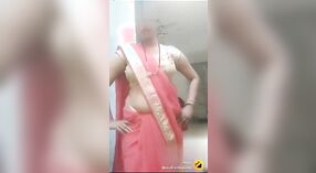 Hot bhabi in shorts shows off her big belly button 6 min 10 sec