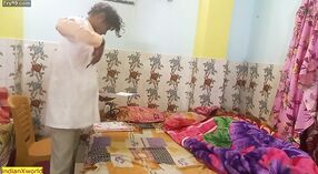 Młody indyjski lekarz spełnia pragnienia swojego pacjenta z namiętnym seksem 17 / min 00 sec