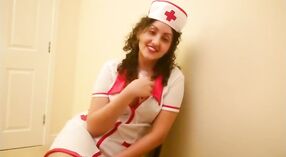 Esposa india seduce a su paciente para un encuentro lleno de vapor 0 mín. 0 sec